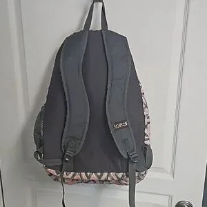 TRANS by Jansport TM60 Supermax Laptop -  Gray, Coral & White Geometric Backpack Jansport | Bags | Trans By Jansport Tm6 Supermax Laptop Gray  main image 3